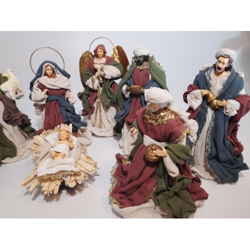 Figury do szopki bożonarodzeniowej - Zestaw FS18R - Figurki w ubraniach z materiału do szopki betlejemskiej
