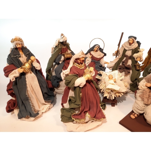 Figury do szopki bożonarodzeniowej - Zestaw FS26R - Figurki w szatach do szopki betlejemskiej